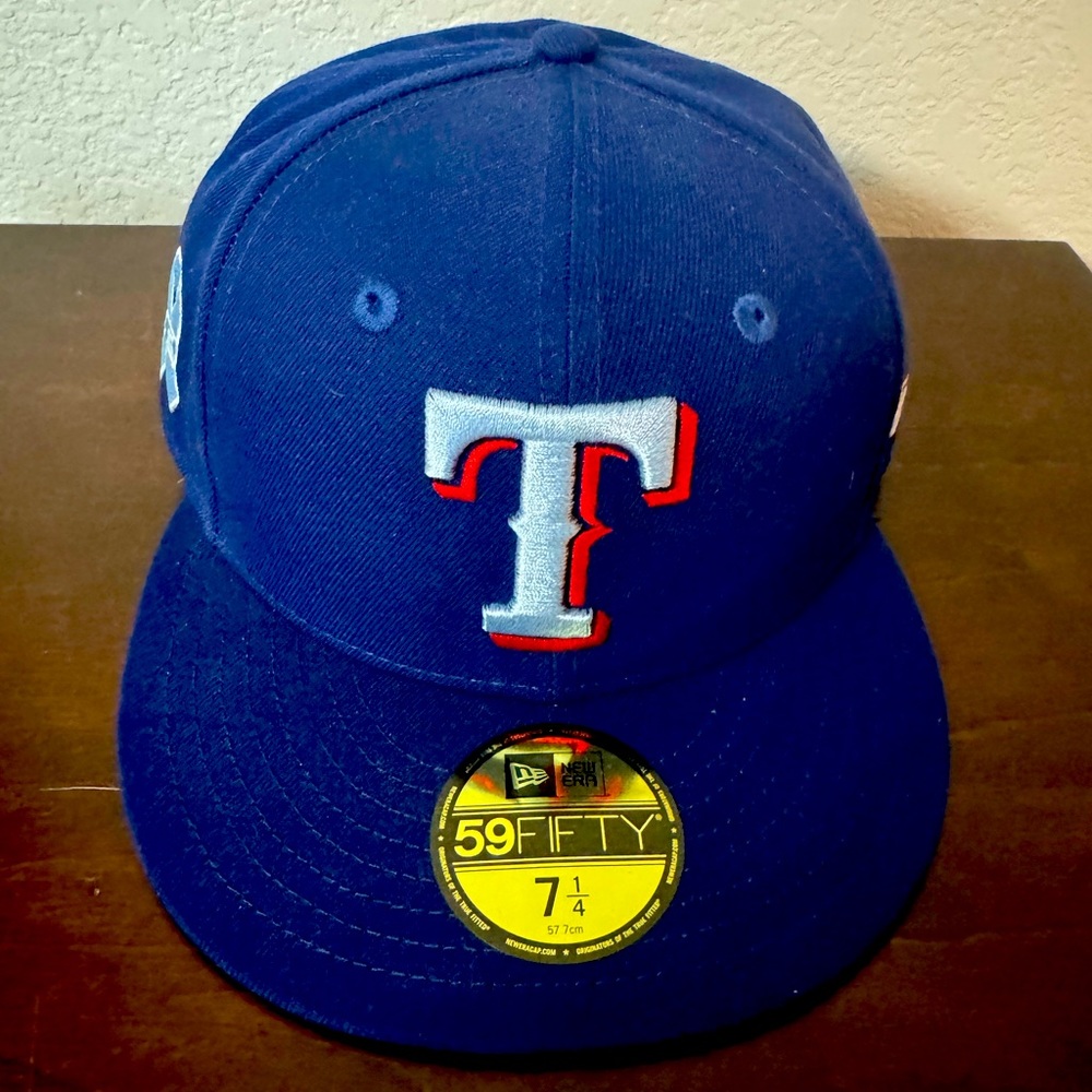 New Era 59Fifty Texas Rangers 7 1/4 Fitted Cap Fathers Day in Blue